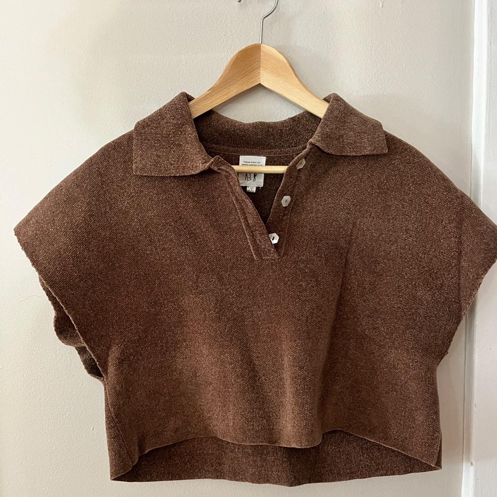 Fashion Brand Company xl cropped brown polo shirt pearl buttons